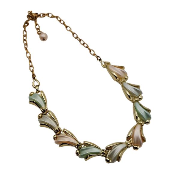 Pastel Pink & Seafoam Green Necklace & Clip Earrings Set Molded Plastic Lucite - Picture 5 of 16